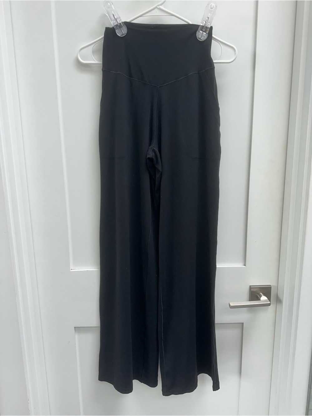 Aerie Real Me Xtra High-Waist Wide-Leg Black Trouser (short inseam, size small)